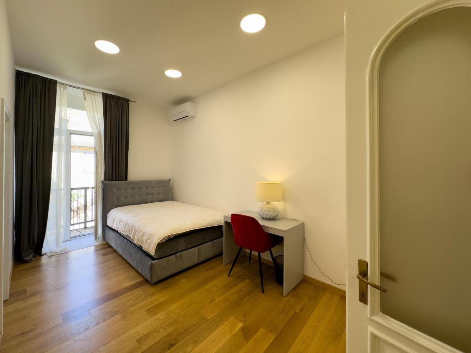 Apartment Center *