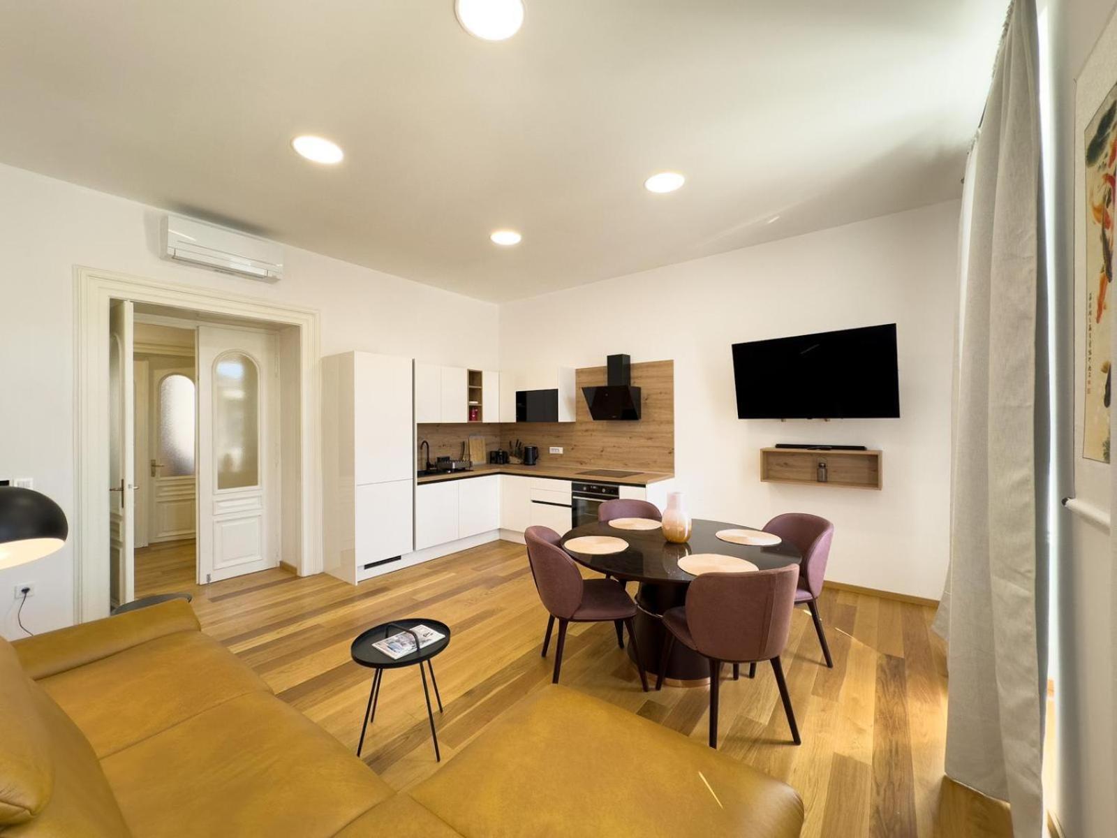 Center Apartment